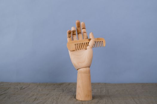 木梳保养指南：怎样让你的梳子用十年